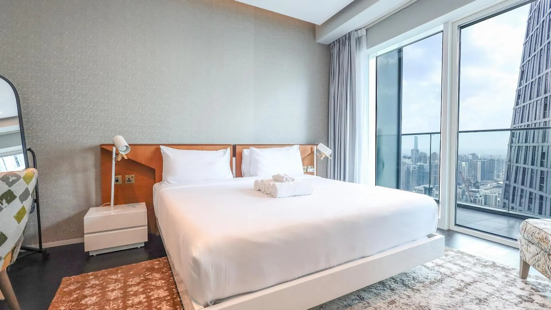 Elite Lux Holiday Homes - Sky-High Luxury 1Br With Stunning Views In Marina Dubai 0*,  Vereinigte Arabische Emirate